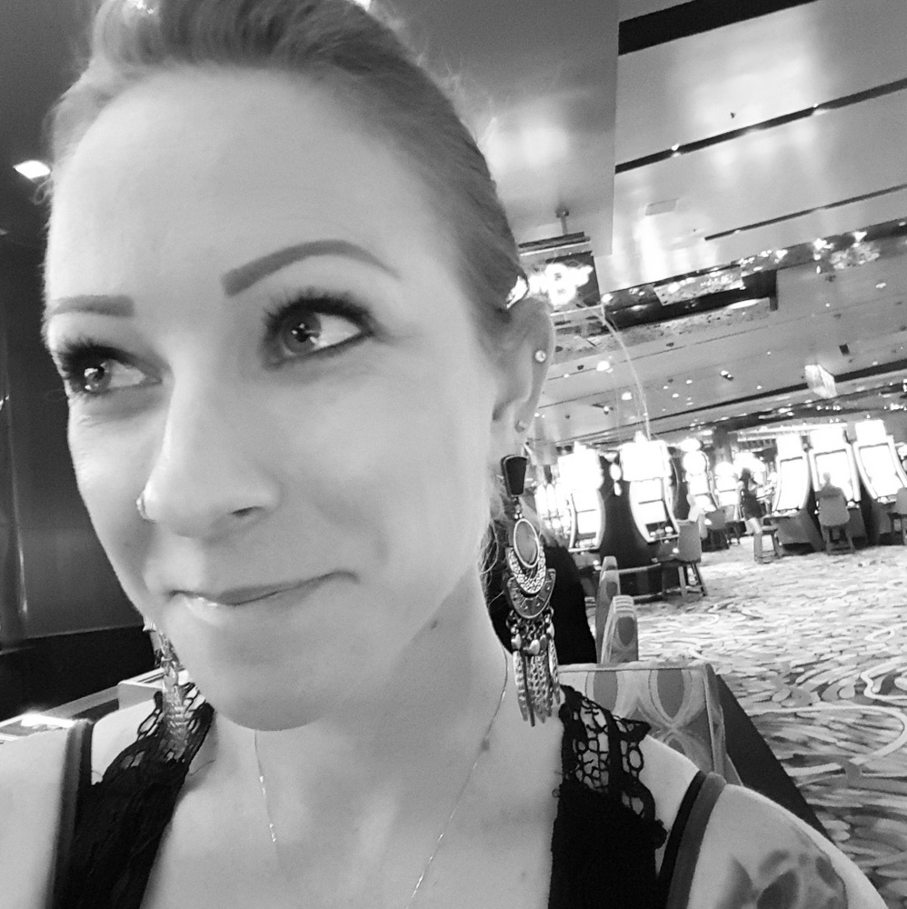 Meet your Posher, Jenn